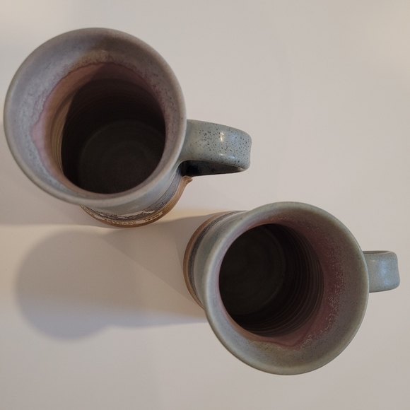 VINTAGE 1998 Set of 2 Handmade CGA Manitoba Mugs - Picture 8 of 16
